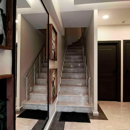 Διαμέρισμα Renovated Cozy In The Heart Of Old *